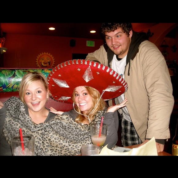 Meet your Posher, Katie - Picture 3 of 8